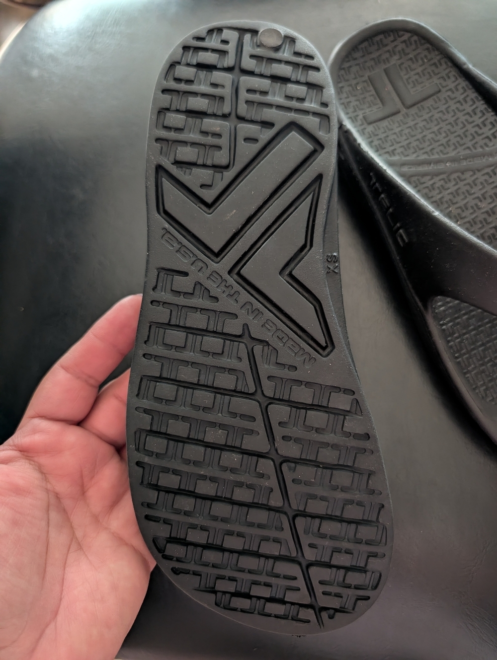 Telic Logo Black Woman's Thong Sandals - Picture 2 of 6